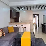Appartement Paisible Et Propre